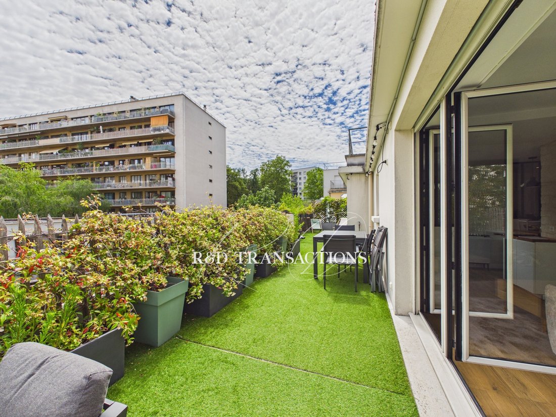 Apartment in Saint-Cloud, Ile-de-France, France 2 - 18290996