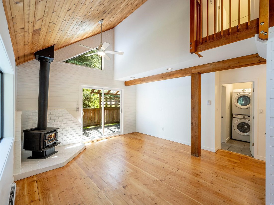 House in Whistler, British Columbia, Canada 3 - 18296190