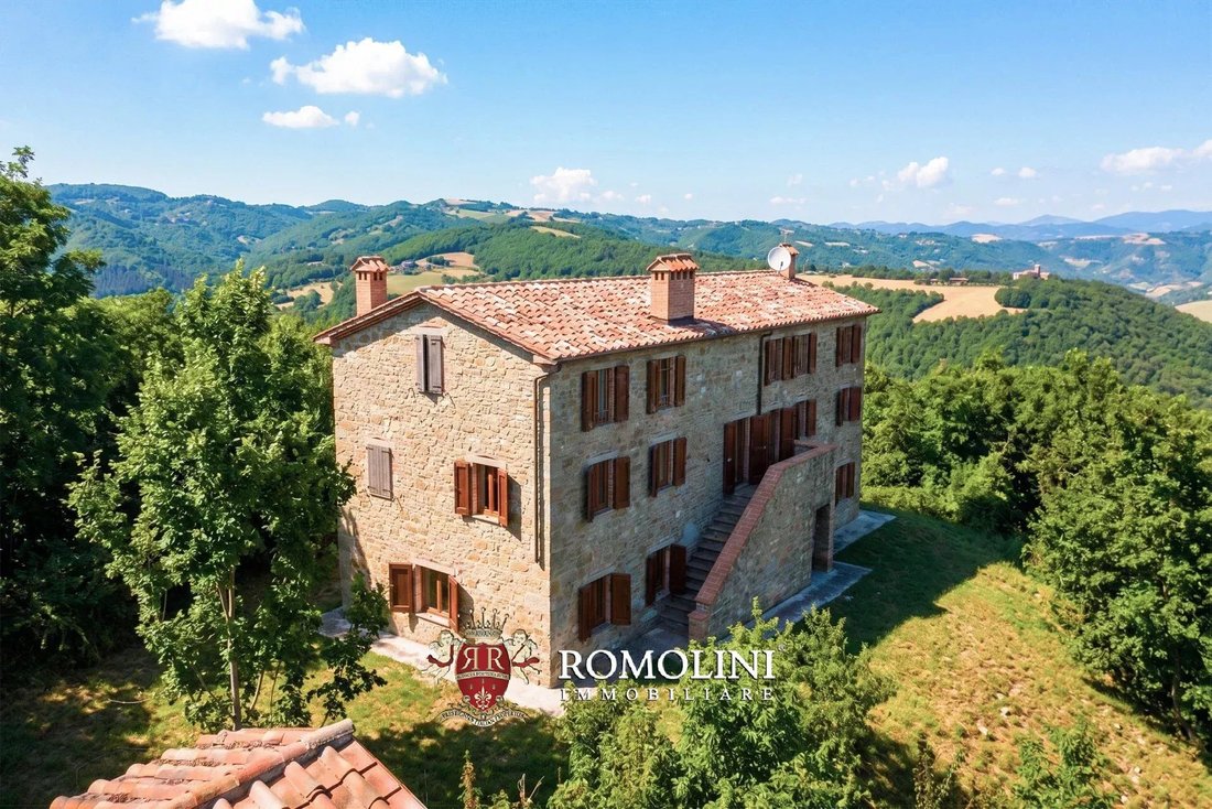 House in Gubbio, Umbria, Italy 2 - 15664485