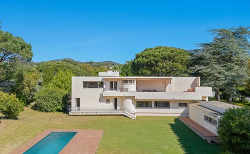 Villa in Grimaud, Provence-Alpes-Côte d'Azur, France 1