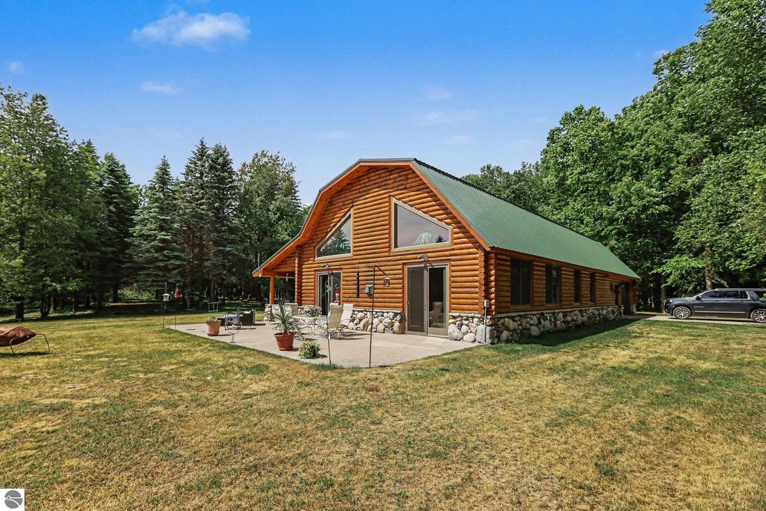 House in Alden, Michigan, United States 4 - 18293043