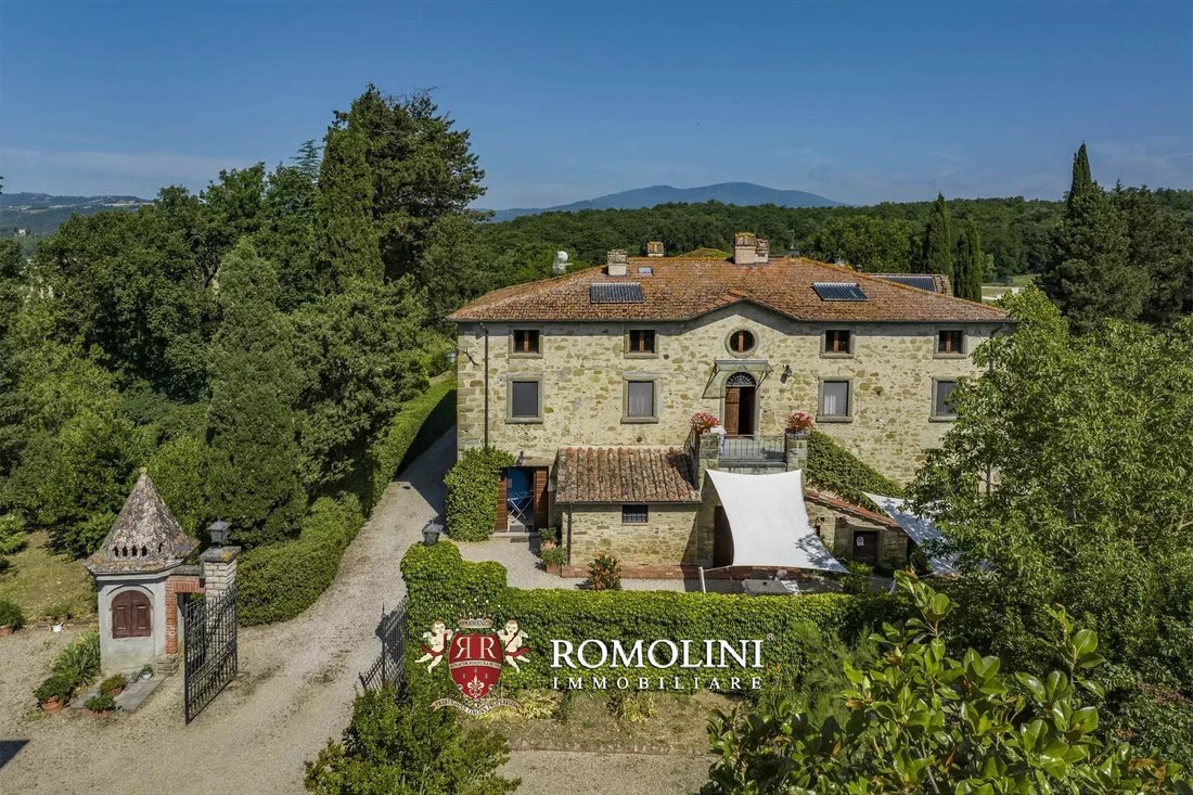 Estate in Anghiari, Tuscany, Italy 2 - 16049694