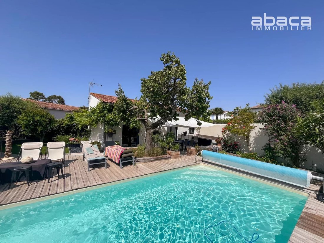 House in France 2 - 18282281