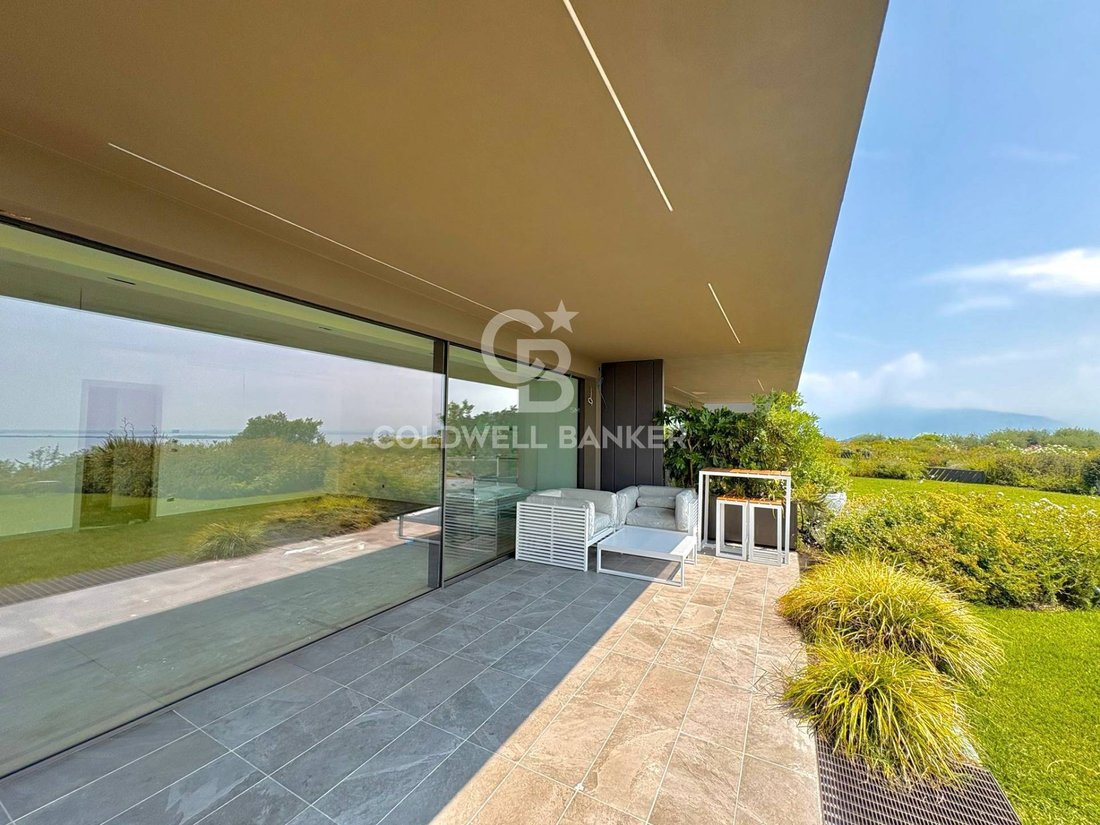Villa in Hill Zone, Padenghe sul Garda, Lombardy 4 - 18287605