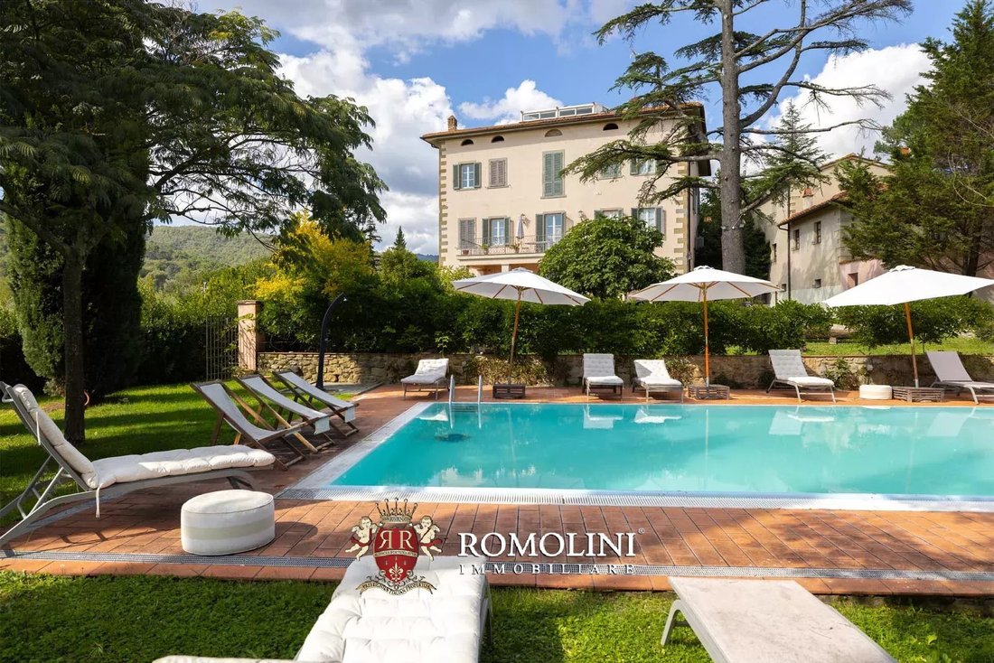 Villa in Loro Ciuffenna, Tuscany, Italy 2 - 16480642