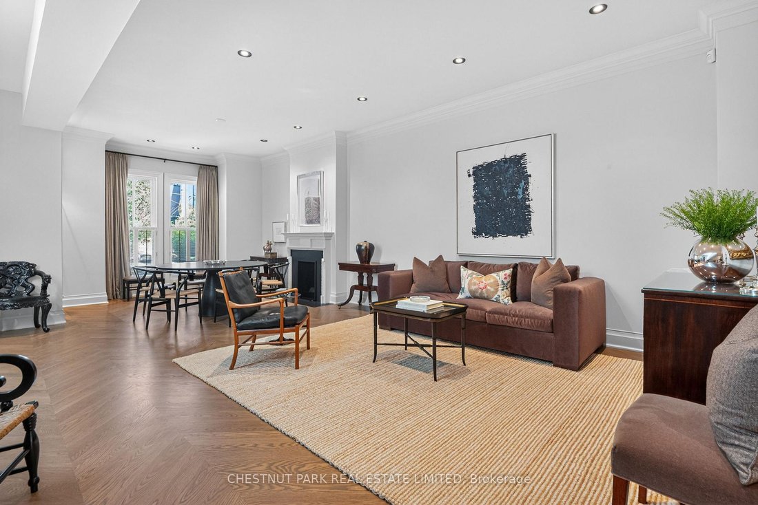 House in Toronto, Ontario, Canada 2 - 18045189