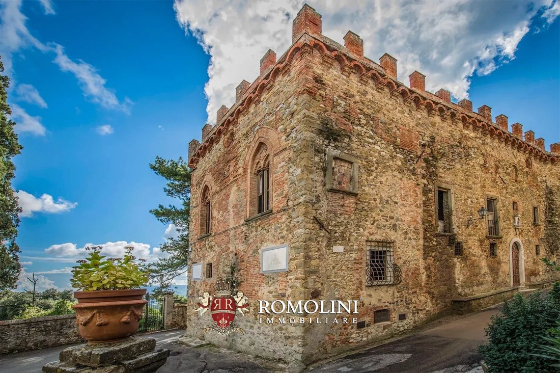 Castle in Bucine, Tuscany, Italy 2 - 15663536