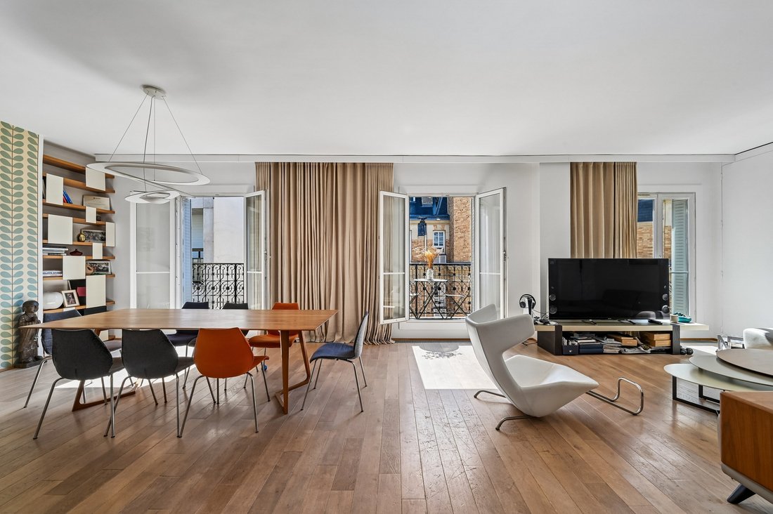 Apartment in Bois de Boulogne, Paris 16e Arrondissement, Paris 1 - 18288102
