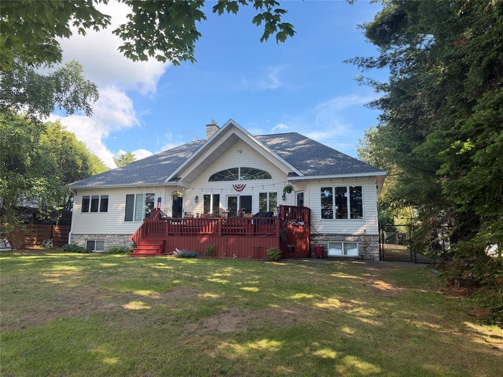 House in New Auburn, Wisconsin, United States 3 - 17974842
