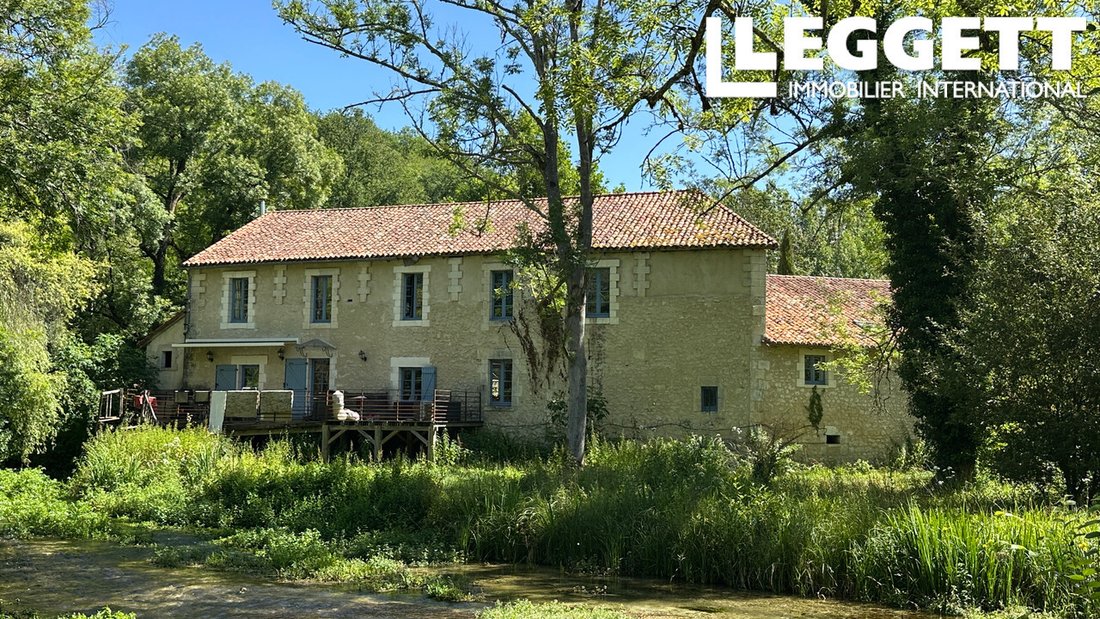 House in Bourdeilles, Nouvelle-Aquitaine, France 1 - 18286232