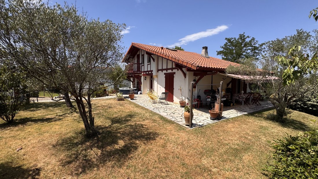 Villa in Saint Martin-Cité des Fleurs, Biarritz, France 2 - 18285077
