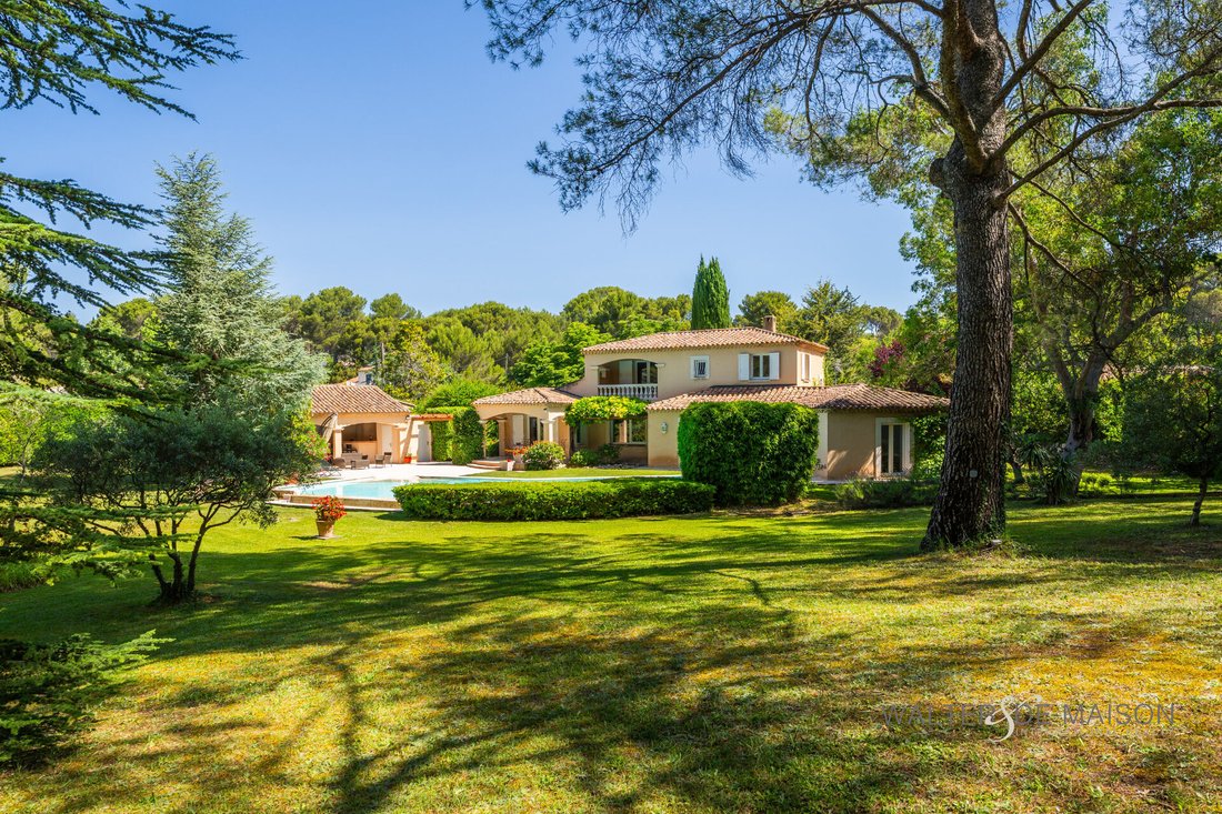Villa in Ventabren, Provence-Alpes-Côte d'Azur, France 5 - 18294173