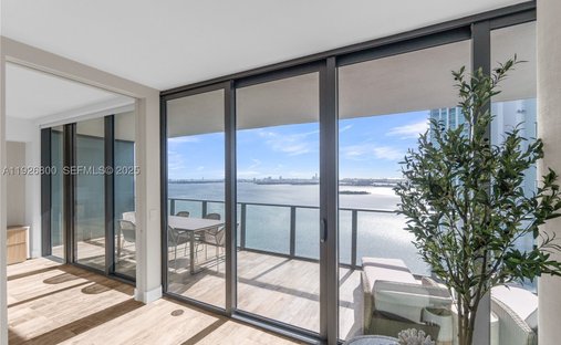 Condo in Miami, Florida, United States 1