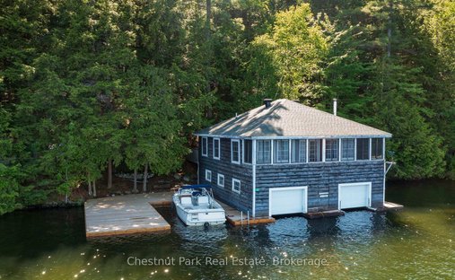 House in Parry Sound, Ontario, Canada 1
