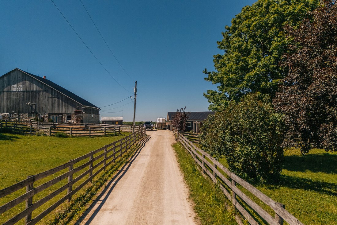 House in Feversham, Ontario, Canada 5 - 18279787