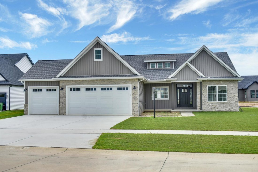House in Mahomet, Illinois, United States 1 - 17632448