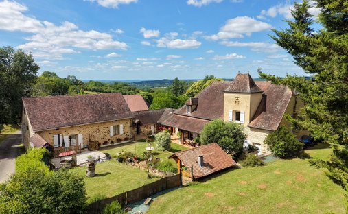 Estate in Gourdon, Occitania, France 1