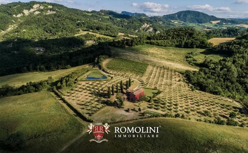 House in Mercato Saraceno, Emilia-Romagna, Italy 1