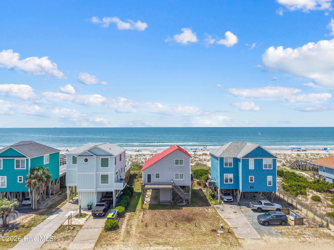 House in Oak Island, North Carolina, United States 3 - 18290628