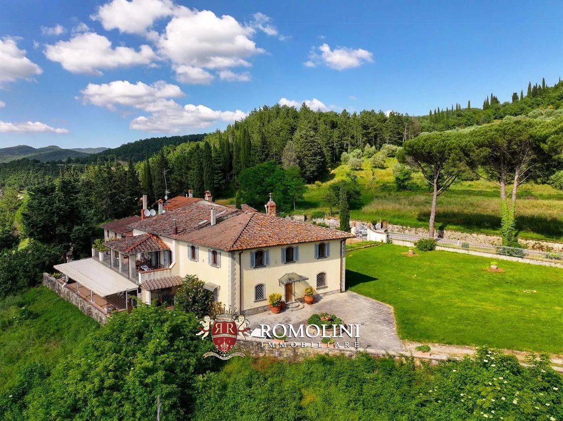 Estate in Dicomano, Tuscany, Italy 4 - 16474604