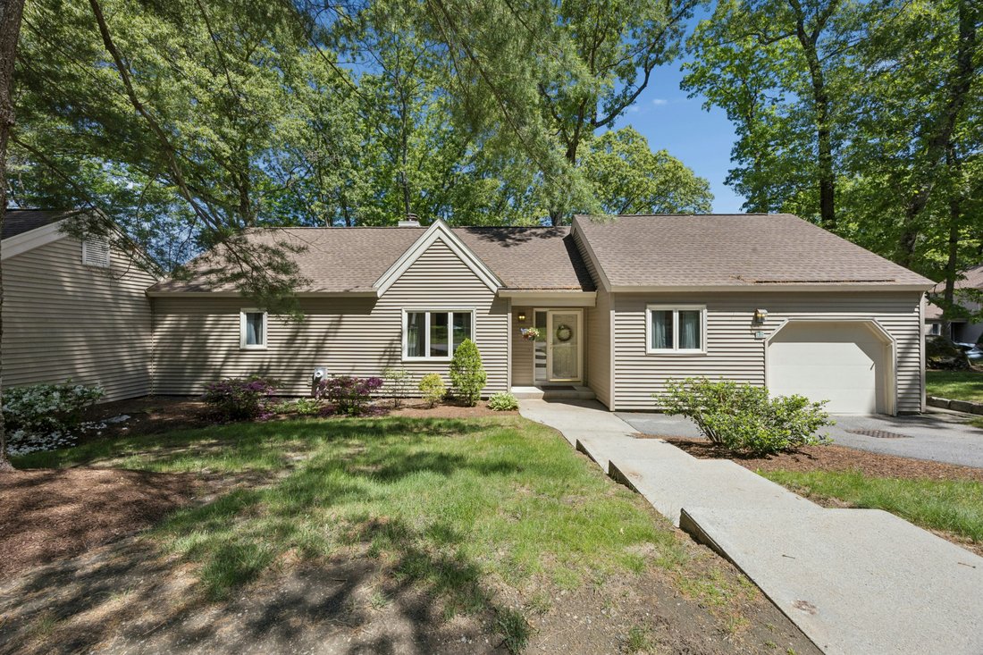 Condo in Wayland, Massachusetts, United States 1 - 18283074