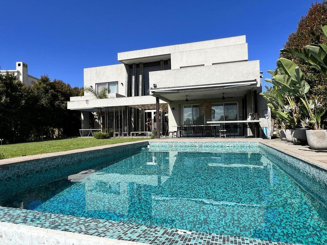 House in Tigre, Buenos Aires Province, Argentina 2 - 18295547