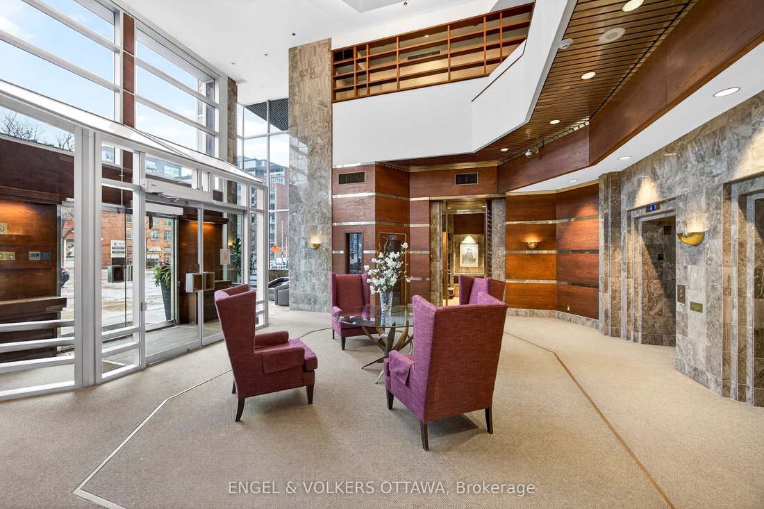 Condo in Ottawa, Ontario, Canada 3 - 18286695