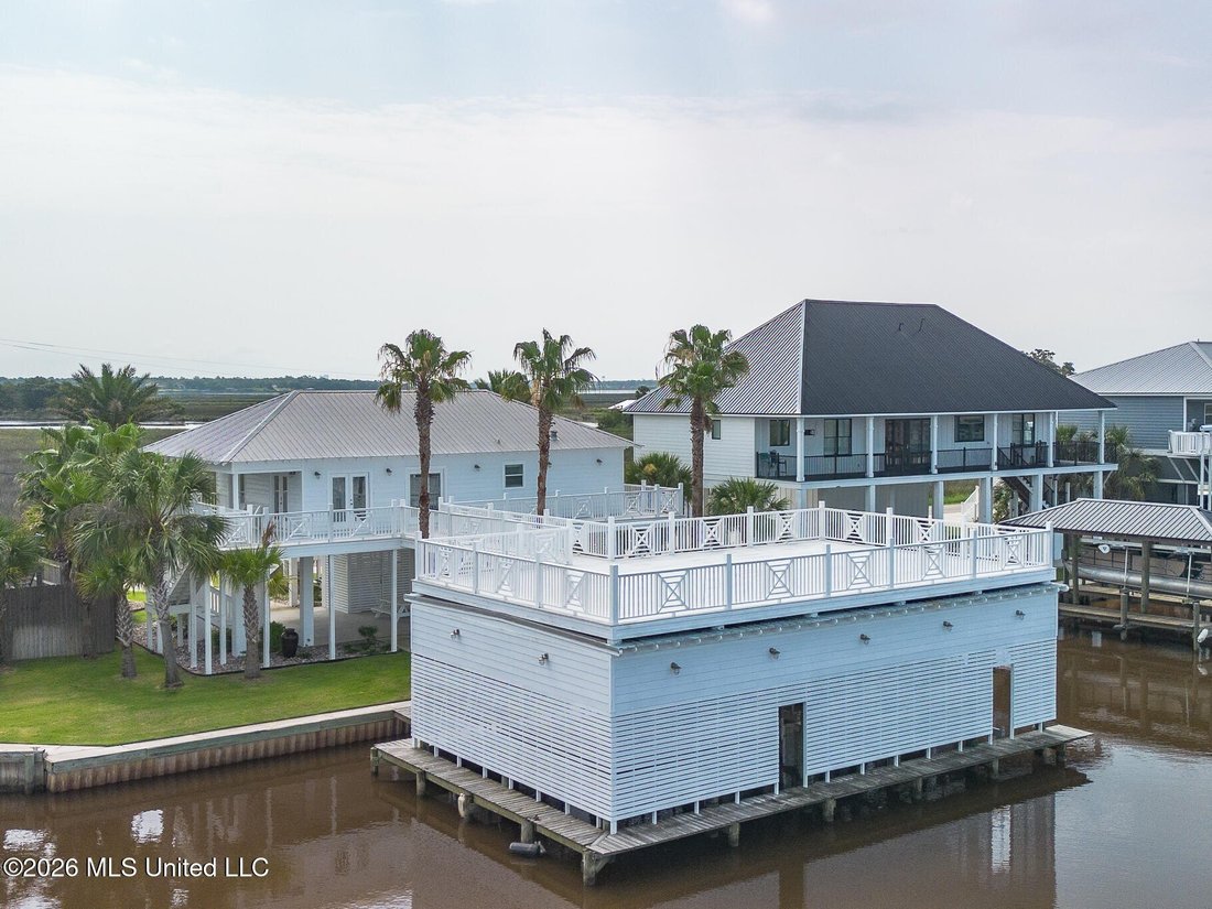 House in Biloxi, Mississippi, United States 3 - 18289049
