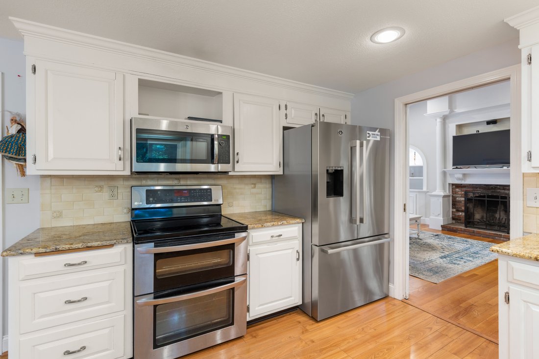 House in Norfolk, Massachusetts, United States 5 - 18279896