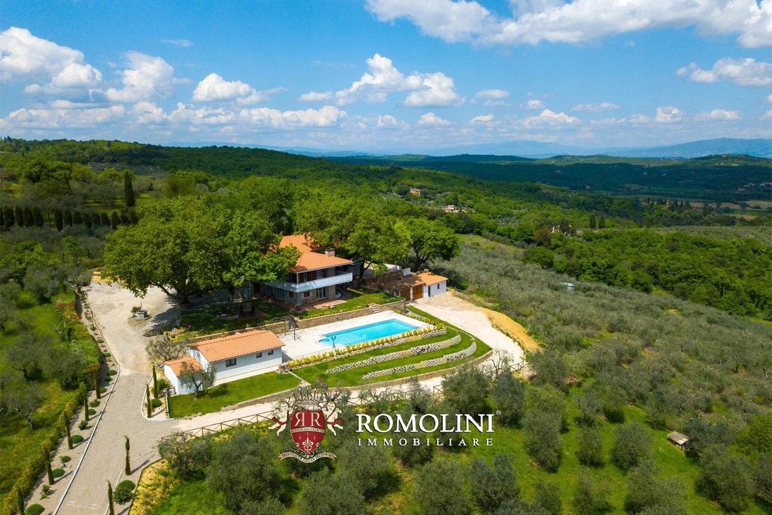 Villa in Sinalunga, Tuscany, Italy 3 - 15664777