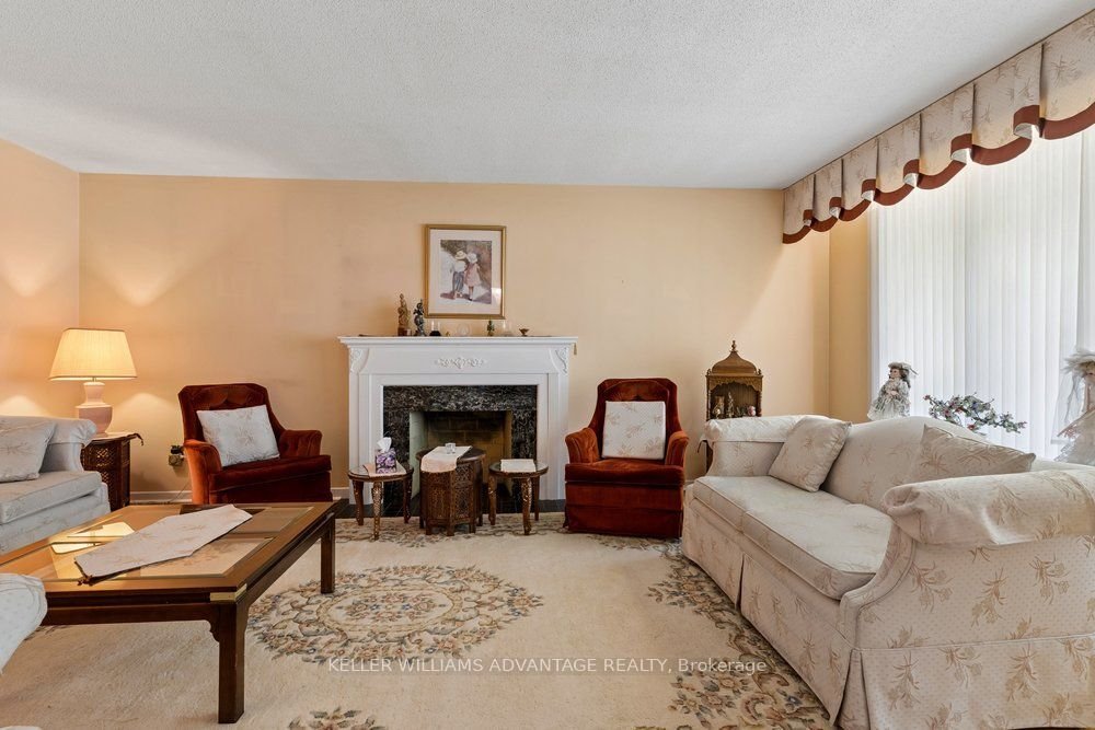 House in Mississauga, Ontario, Canada 5 - 18286089
