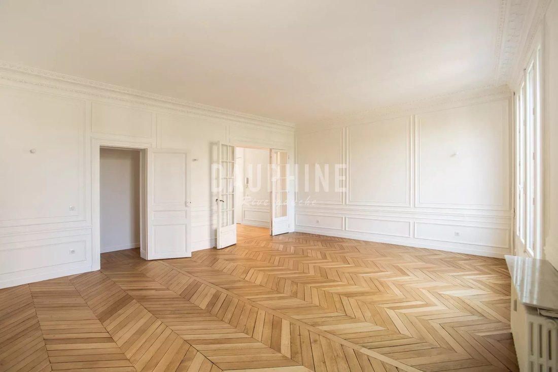 Apartment in Mouton Duvernet, Paris 14e Arrondissement, Paris 4 - 15210099
