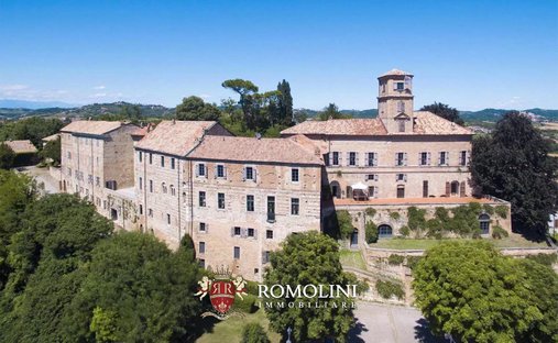 Castillo en Centro, Asti, Piamonte 1