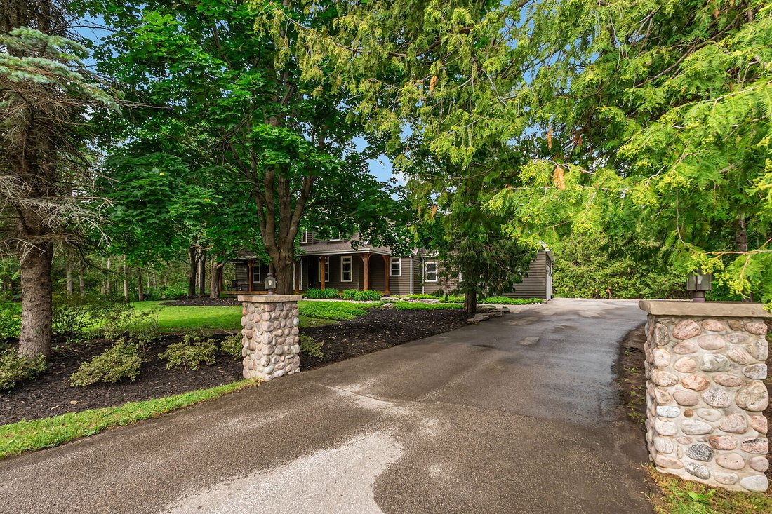House in Kawartha Lakes, Ontario, Canada 2 - 18281991