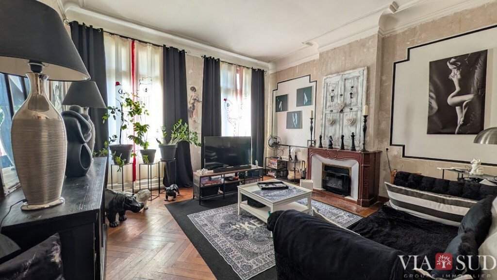 Apartment in Ancien Hôpital, Beziers, France 5 - 18285147