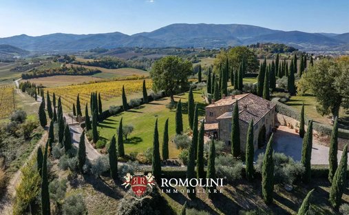 Villa in Historic Center, Perugia, Italy 1