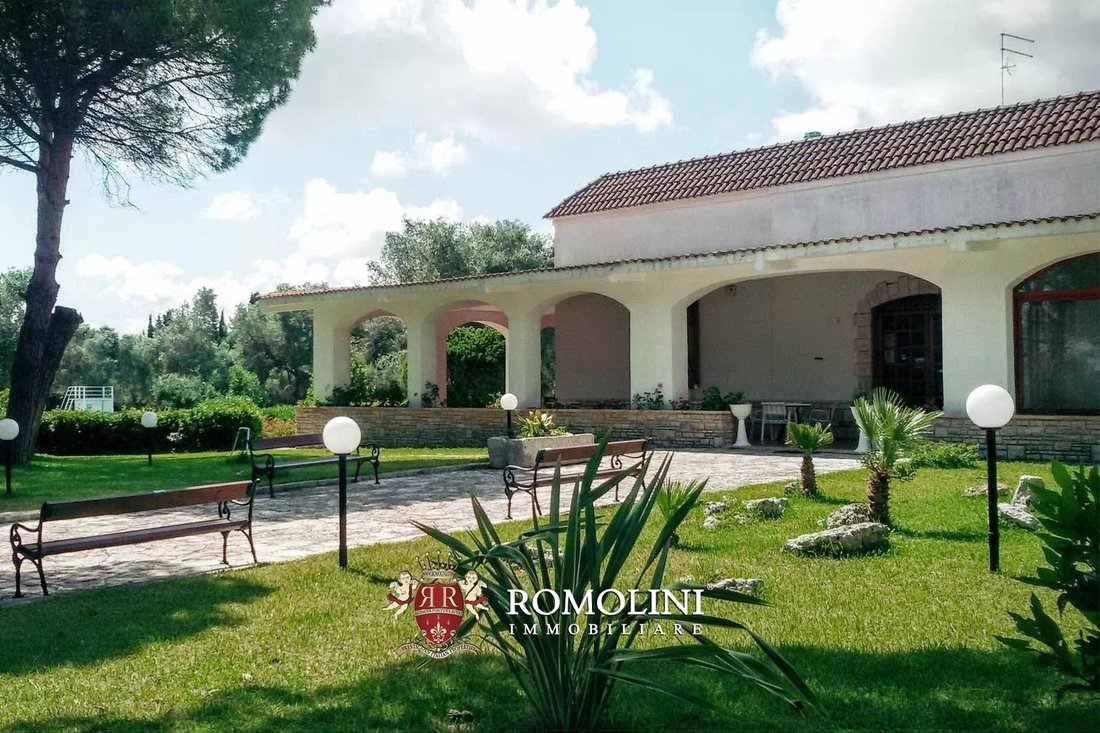 House in Melendugno, Apulia, Italy 2 - 15664596