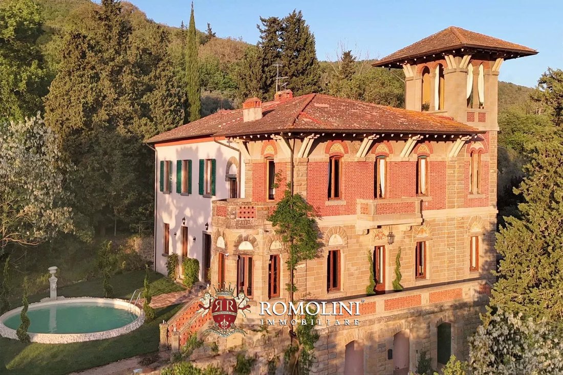 Villa in Loro Ciuffenna, Tuscany, Italy 1 - 15665260