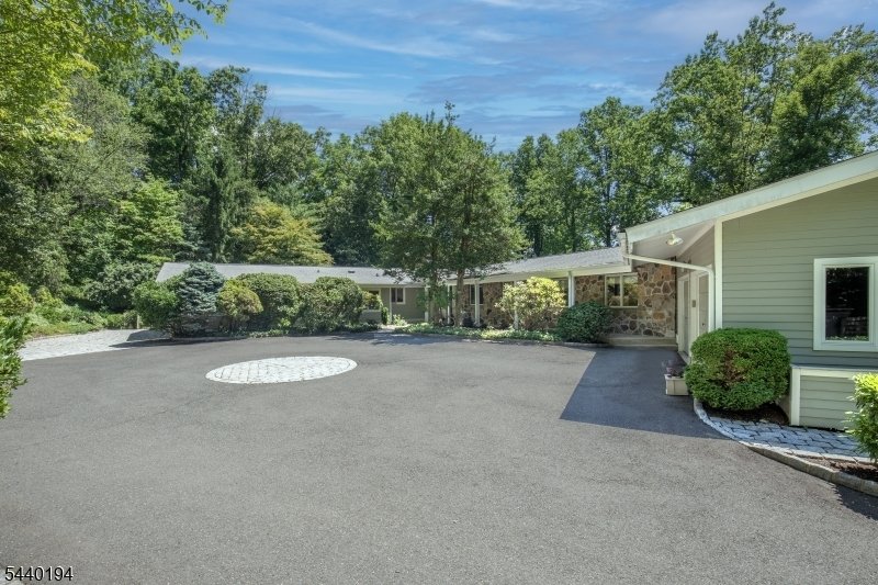 House in Morristown, New Jersey, United States 2 - 18293076