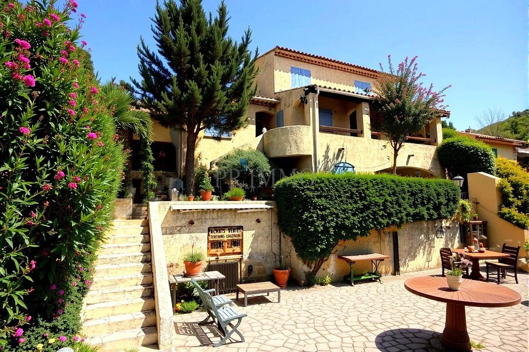 House in Les Issambres, Roquebrune-sur-Argens, France 3 - 18076158