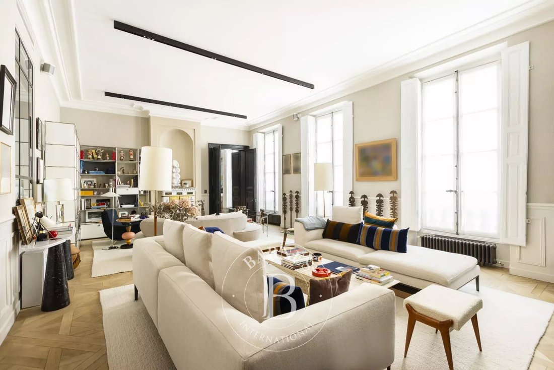 Apartment in Saint Germain des Prés, Paris 6e Arrondissement, Paris 2 - 17464879