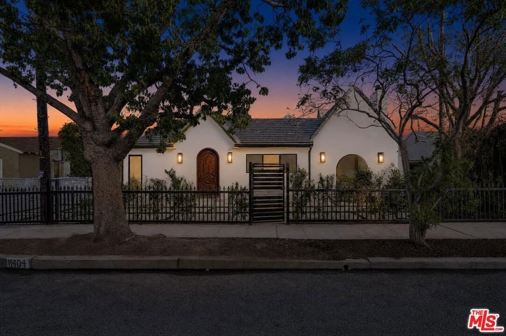 House in Los Angeles, California, United States 1 - 18284242