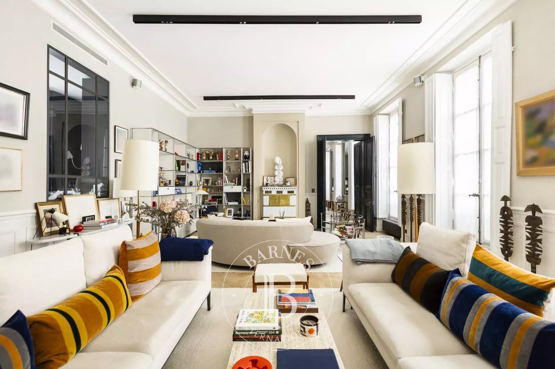 Apartment in Saint Germain des Prés, Paris 6e Arrondissement, Paris 1 - 17464879