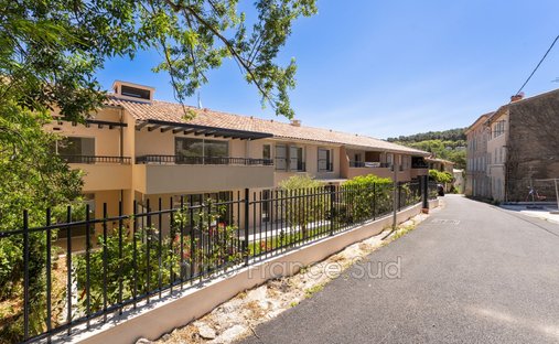 Apartment in La Garde-Freinet, Provence-Alpes-Côte d'Azur, France 1