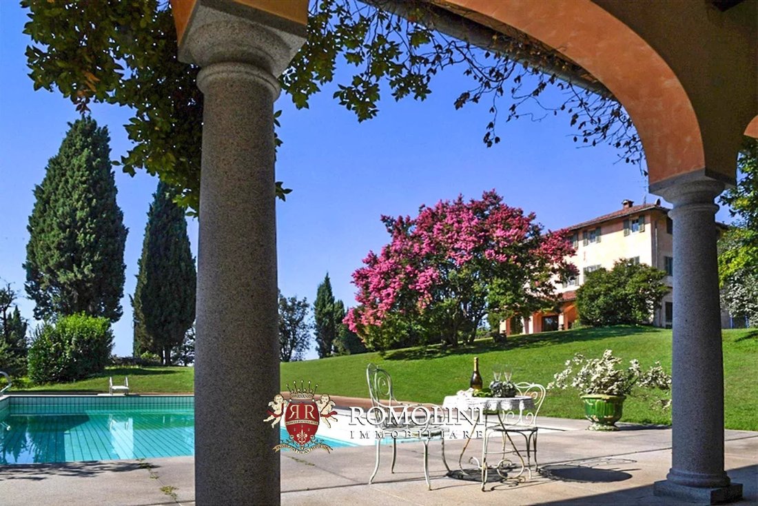 Villa in Historic Center, Biella, Piedmont 1 - 15664721