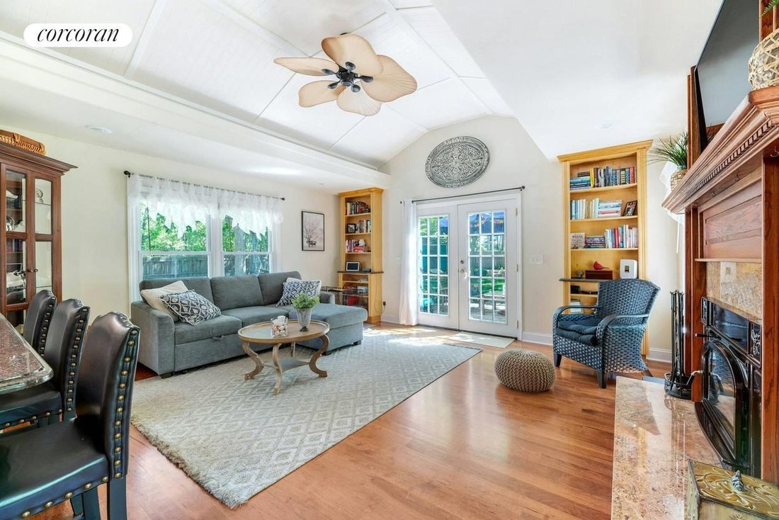 House in Hampton Bays, New York, United States 5 - 18119565