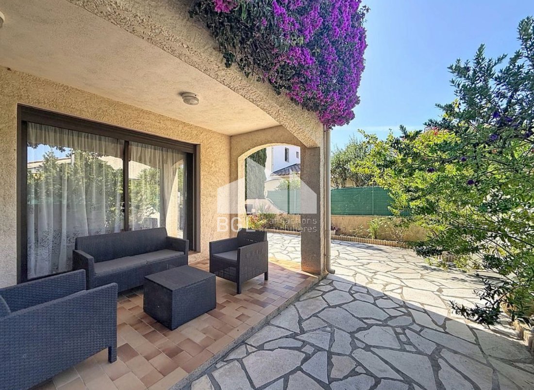 House in Nord Est, Bormes-les-Mimosas, France 3 - 18284957