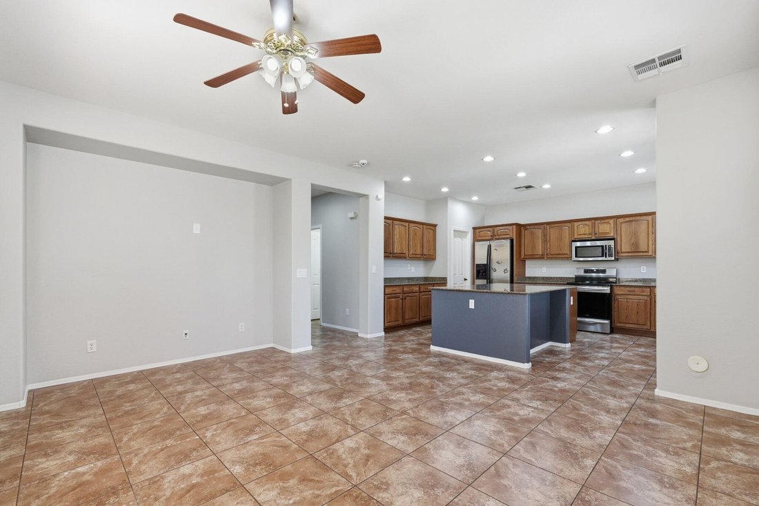 House in Gilbert, Arizona, United States 3 - 18279904