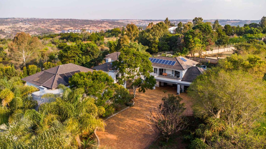 House in Equestria, Gauteng, South Africa 4 - 18293859