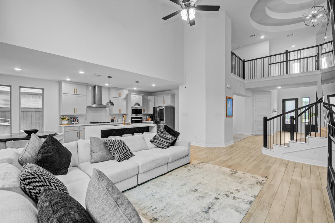 House in New Caney, Texas, United States 5 - 18281046